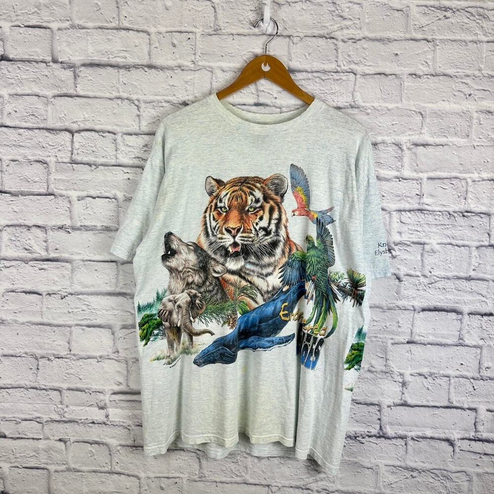 Vintage nature animal print t-shirt